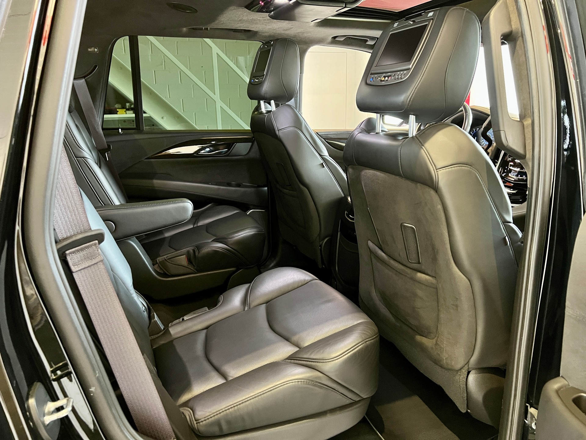 CADILLAC Escalade 6.2 ESV Platinum Automatic-image-15