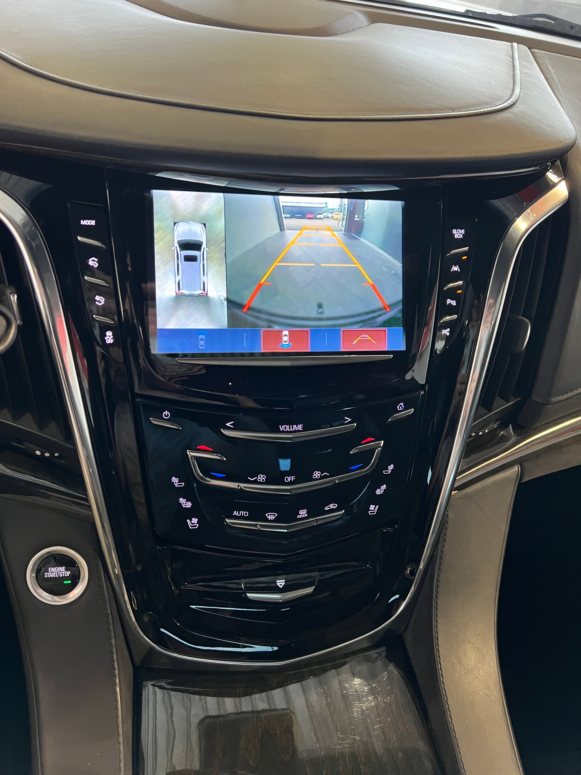 CADILLAC Escalade 6.2 ESV Platinum Automatic-image-23