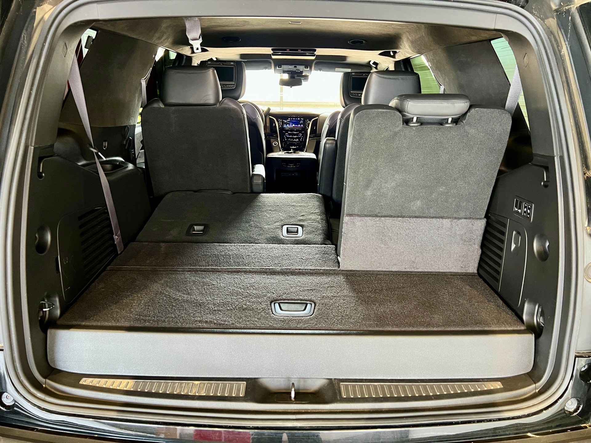 CADILLAC Escalade 6.2 ESV Platinum Automatic-image-19