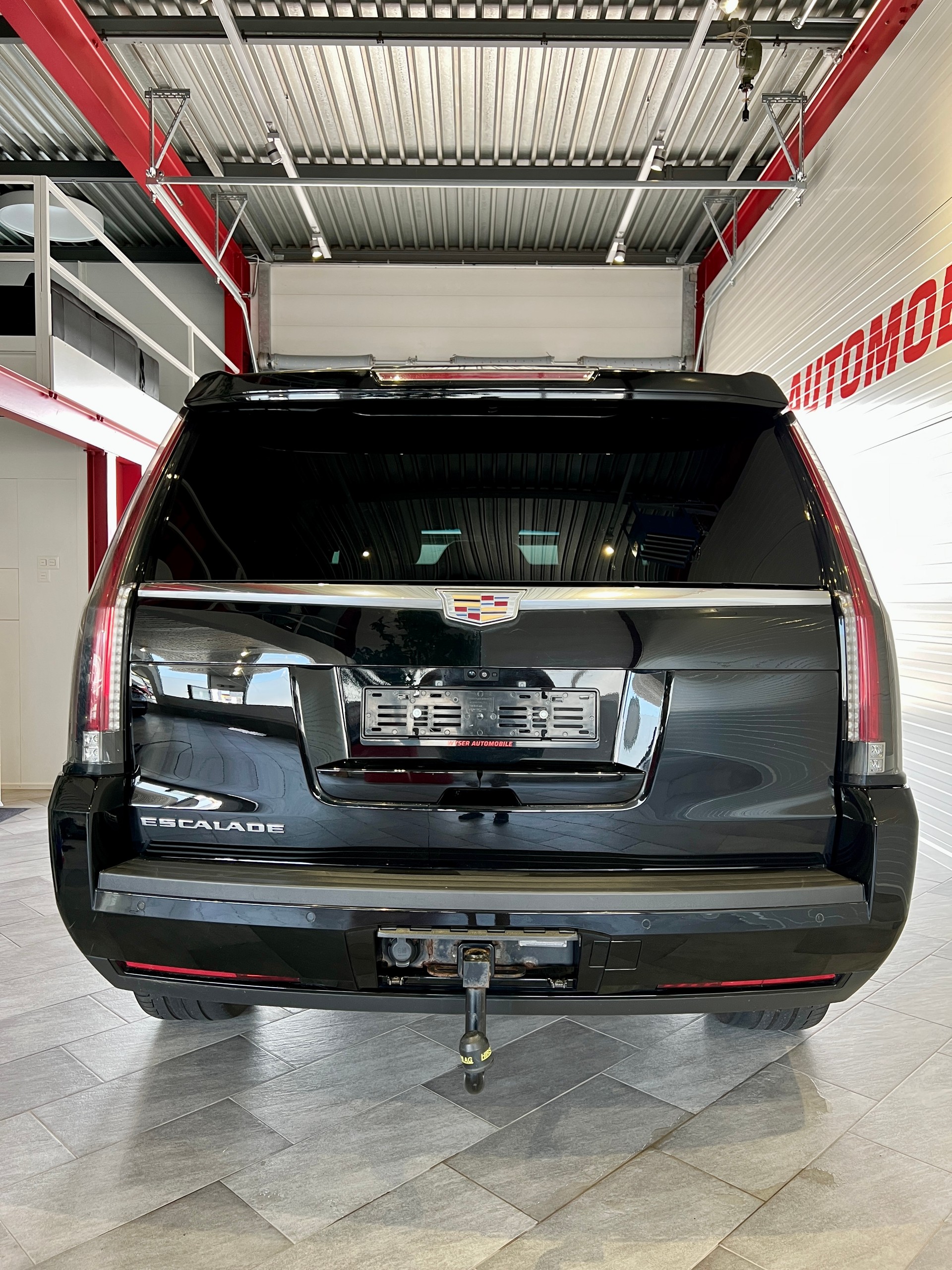 CADILLAC Escalade 6.2 ESV Platinum Automatic-image-4