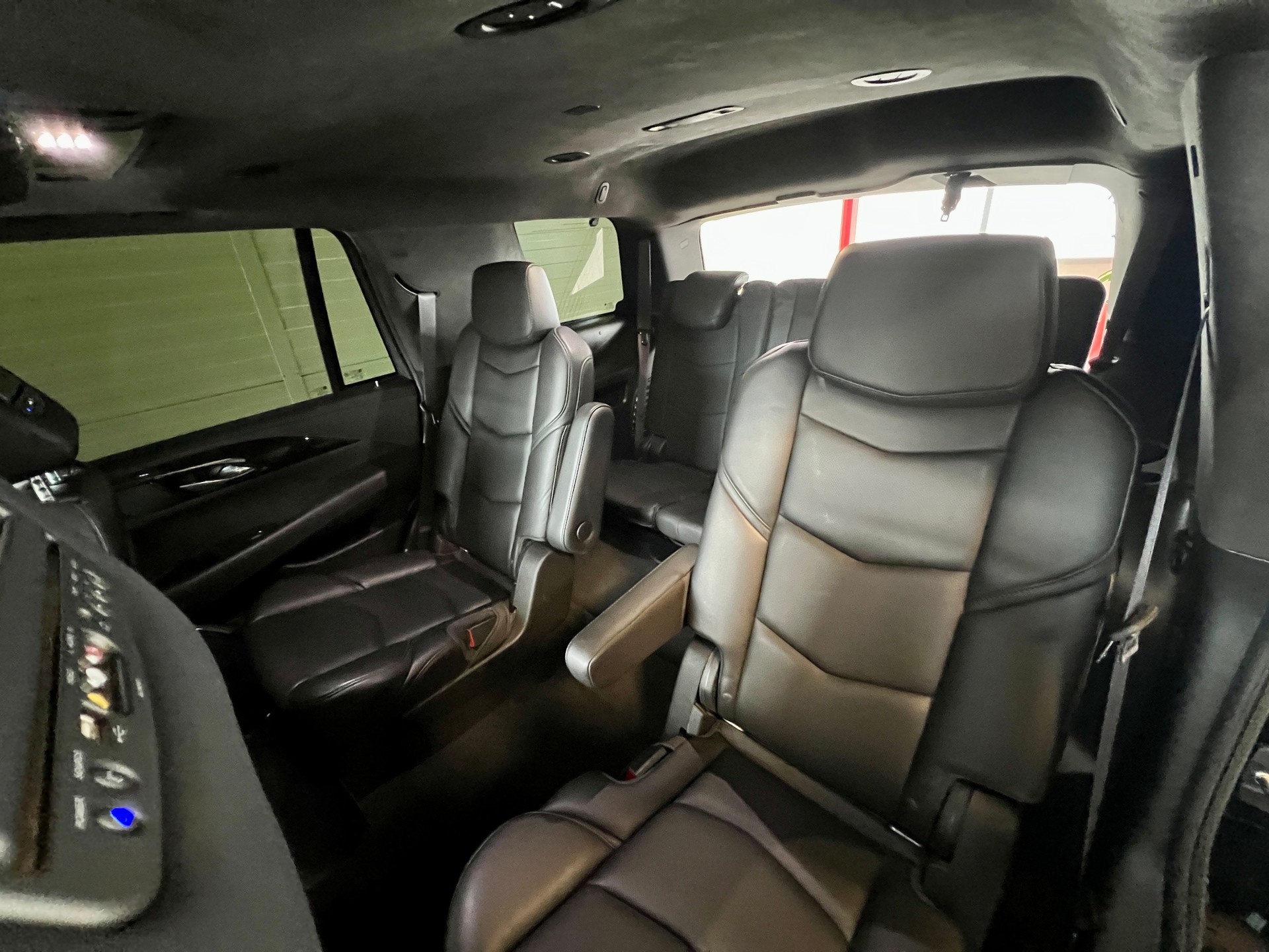 CADILLAC Escalade 6.2 ESV Platinum Automatic-image-12