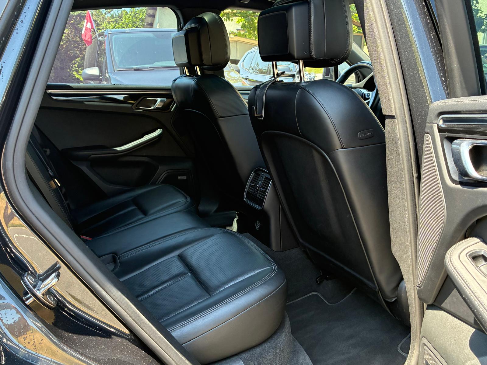 PORSCHE Macan S PDK-image-12