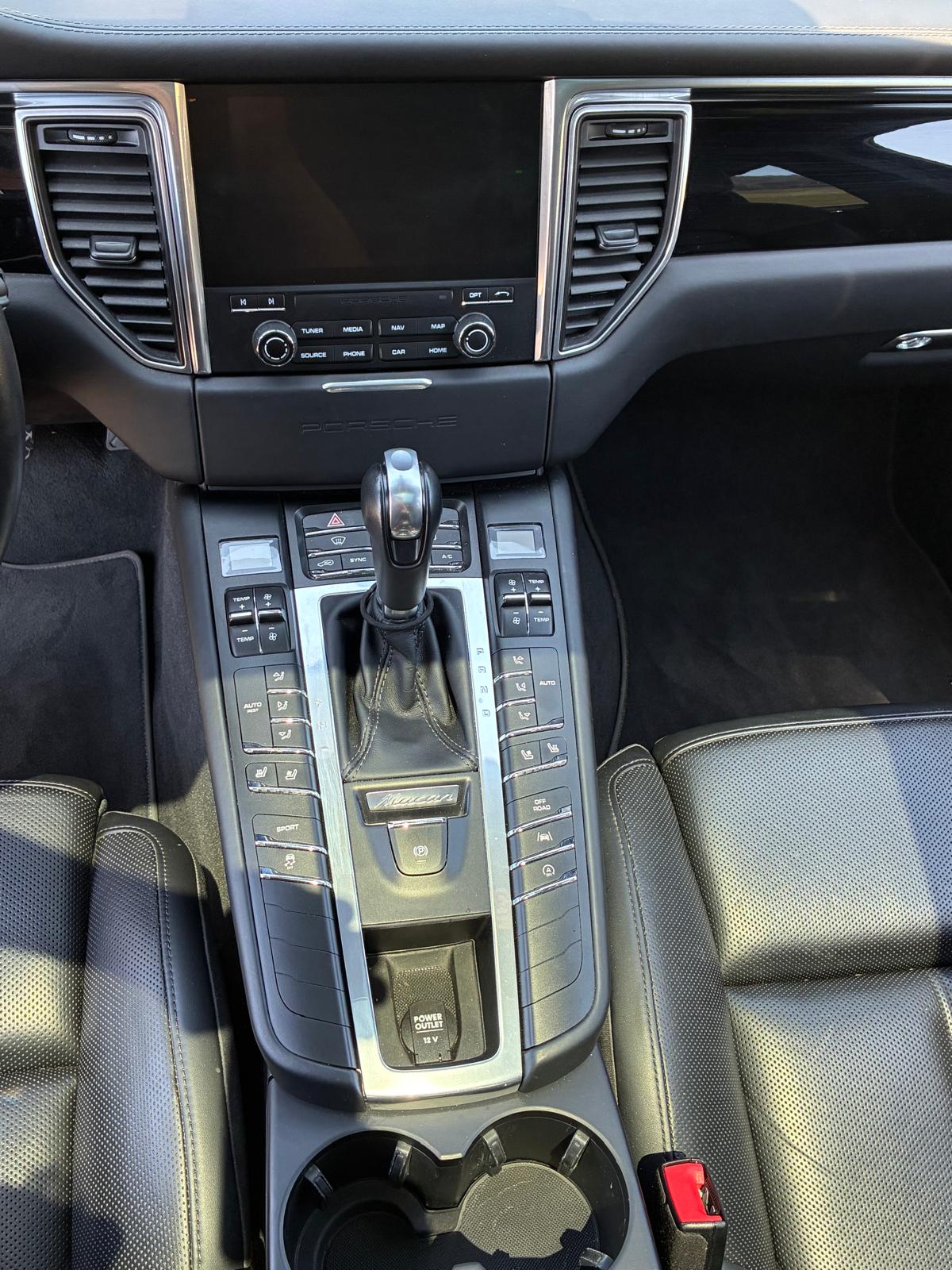 PORSCHE Macan S PDK-image-16