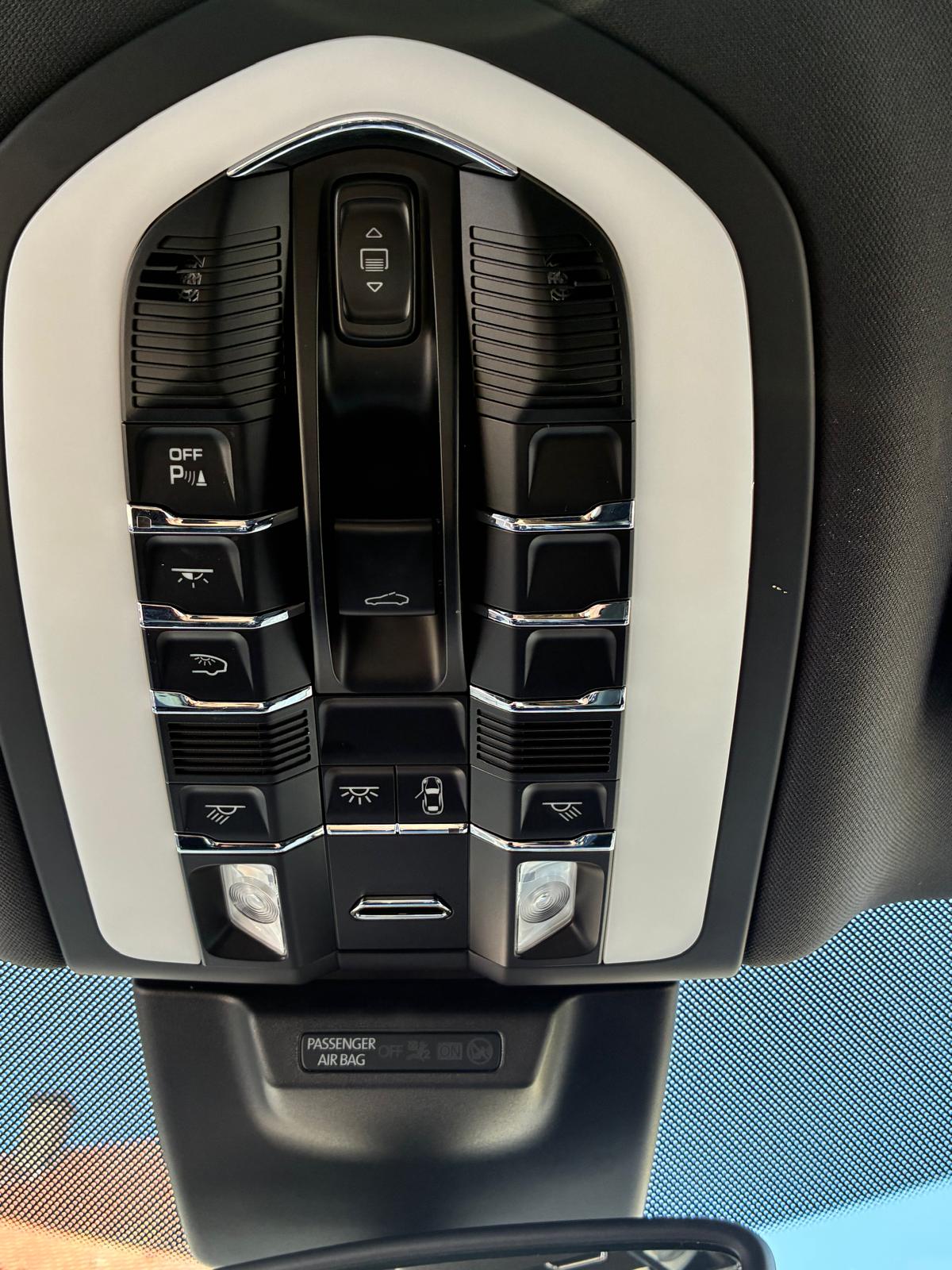 PORSCHE Macan S PDK-image-19