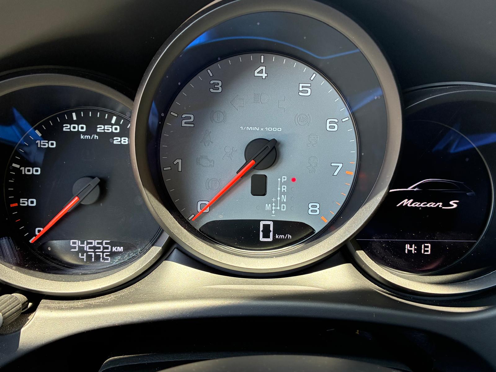 PORSCHE Macan S PDK-image-15