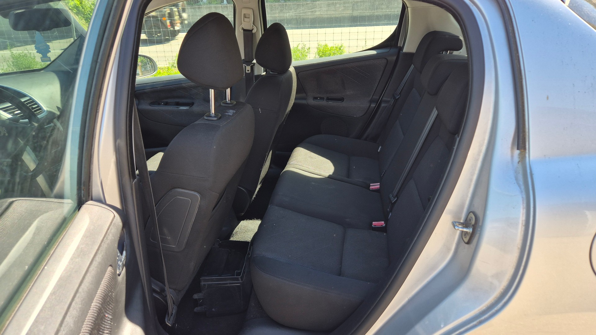 PEUGEOT 207 1.6 16V Black&Silver-image-8