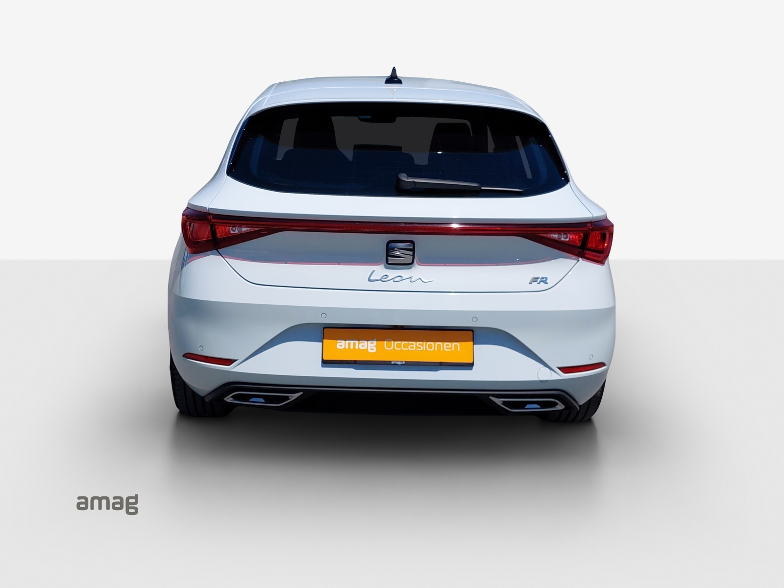 SEAT Leon 1.5 eTSI mHEV DSG FR-image-3