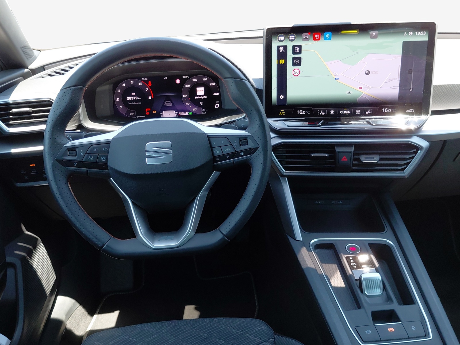 SEAT Leon 1.5 eTSI mHEV DSG FR-image-8