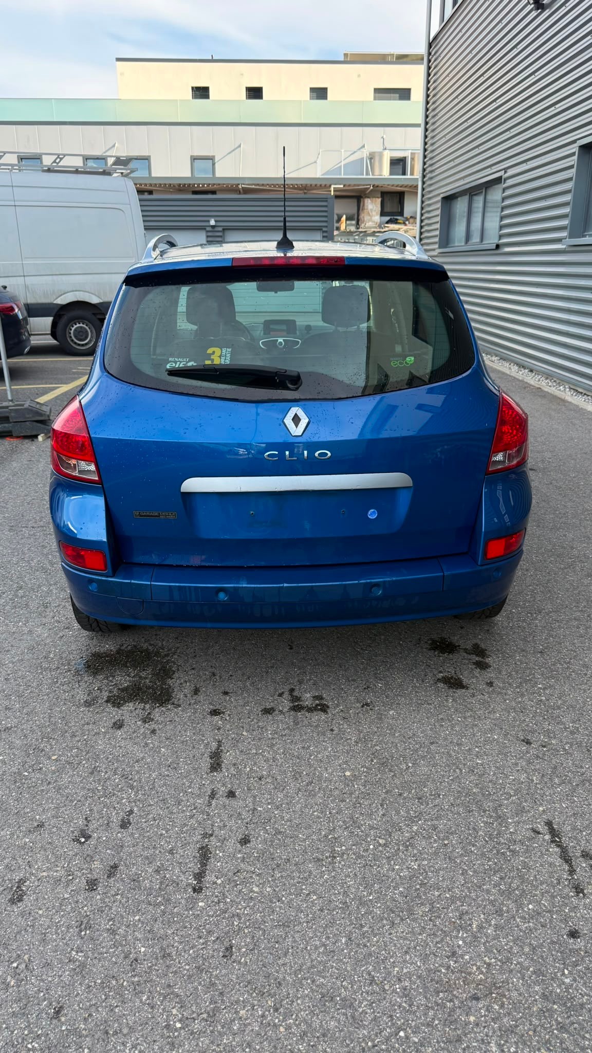RENAULT Clio Grandtour 1.2 16V Turbo Dynamique-image-4