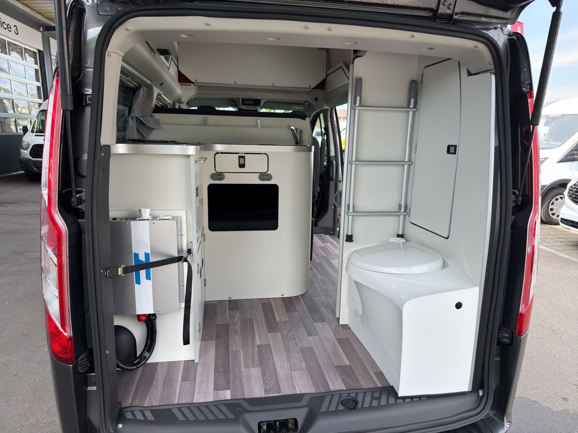 FORD Transit C Nugget 340 L2 2.0 TDCi 185 Plus-image-17