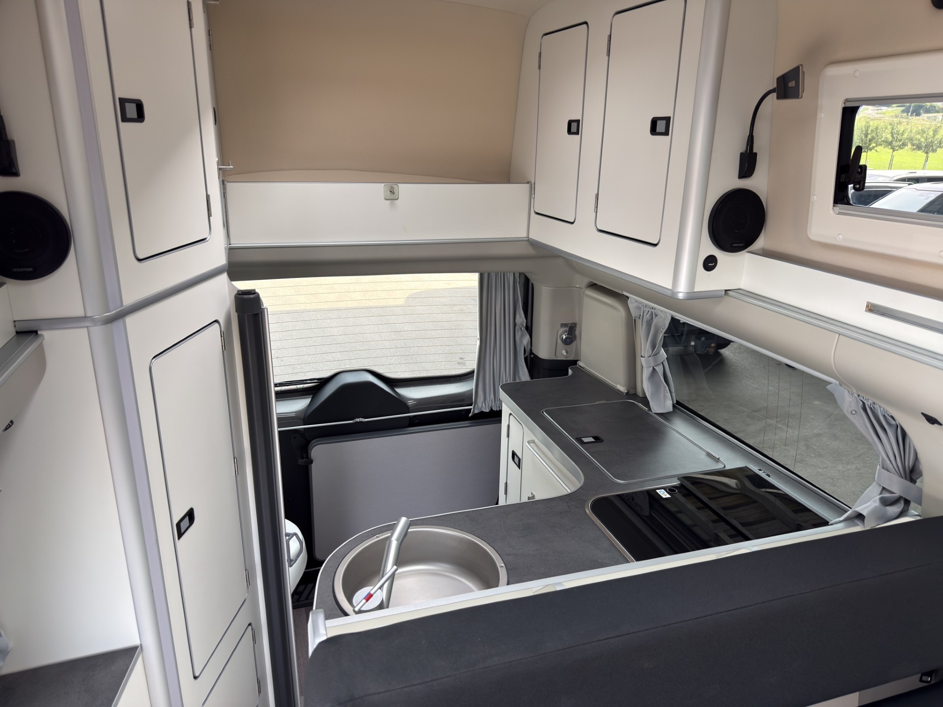FORD Transit C Nugget 340 L2 2.0 TDCi 185 Plus-image-12
