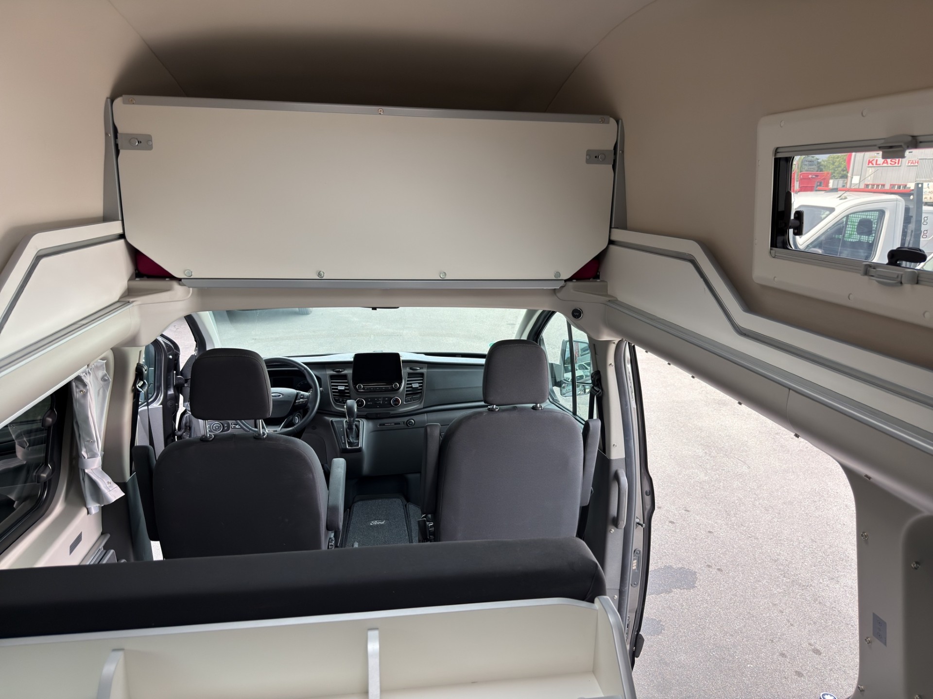 FORD Transit C Nugget 340 L2 2.0 TDCi 185 Plus-image-15