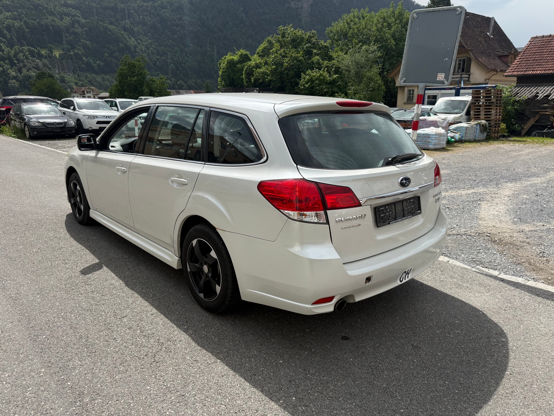 SUBARU Legacy 2.0D Swiss Special AWD-image-2