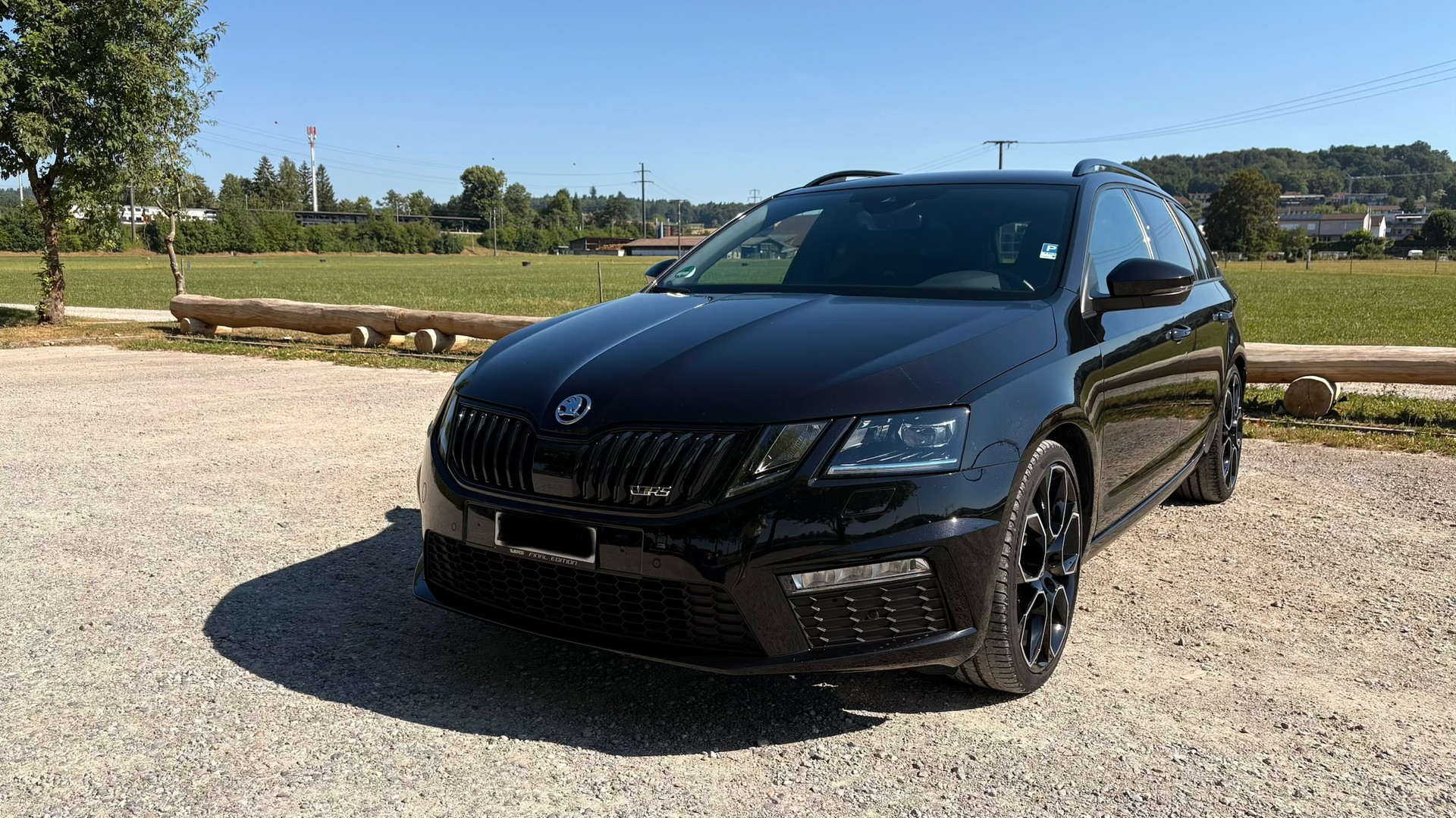 SKODA 2.0 TDI 210 RS Final Edition 4x4 DSG-image-0