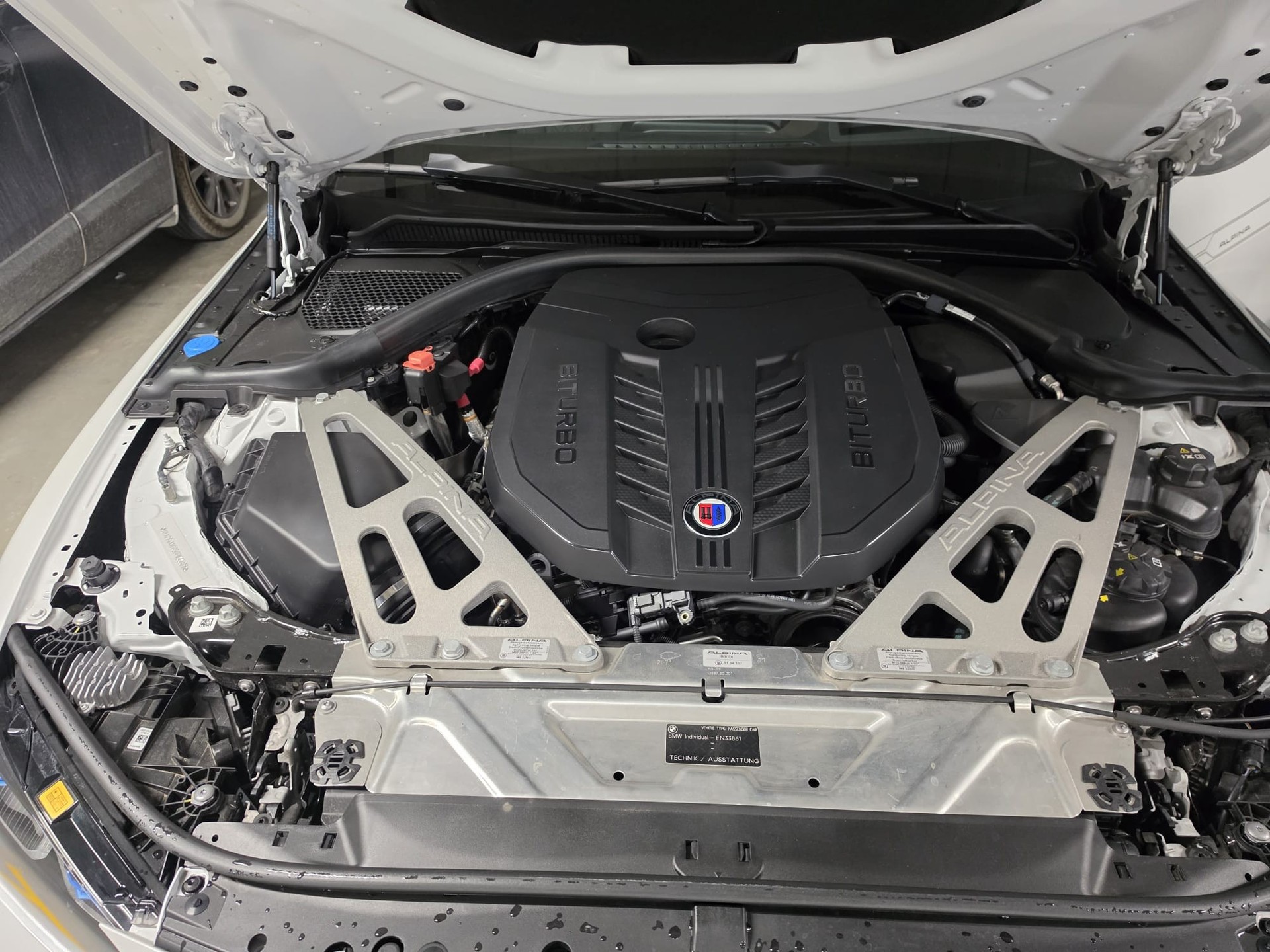 BMW-ALPINA Alpina B4 gran coupé-image-4