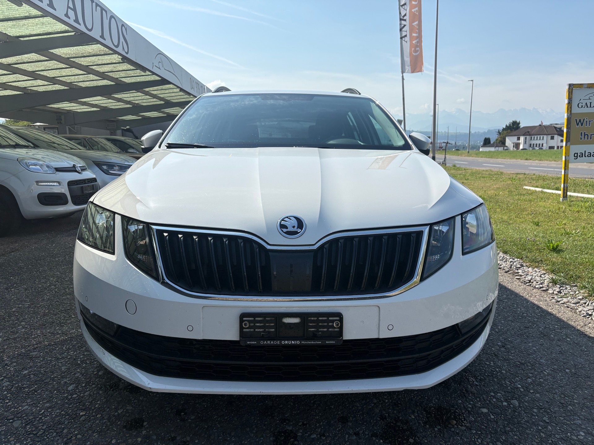 SKODA Octavia Combi 2.0 TSI Style 4x4 DSG-image-1