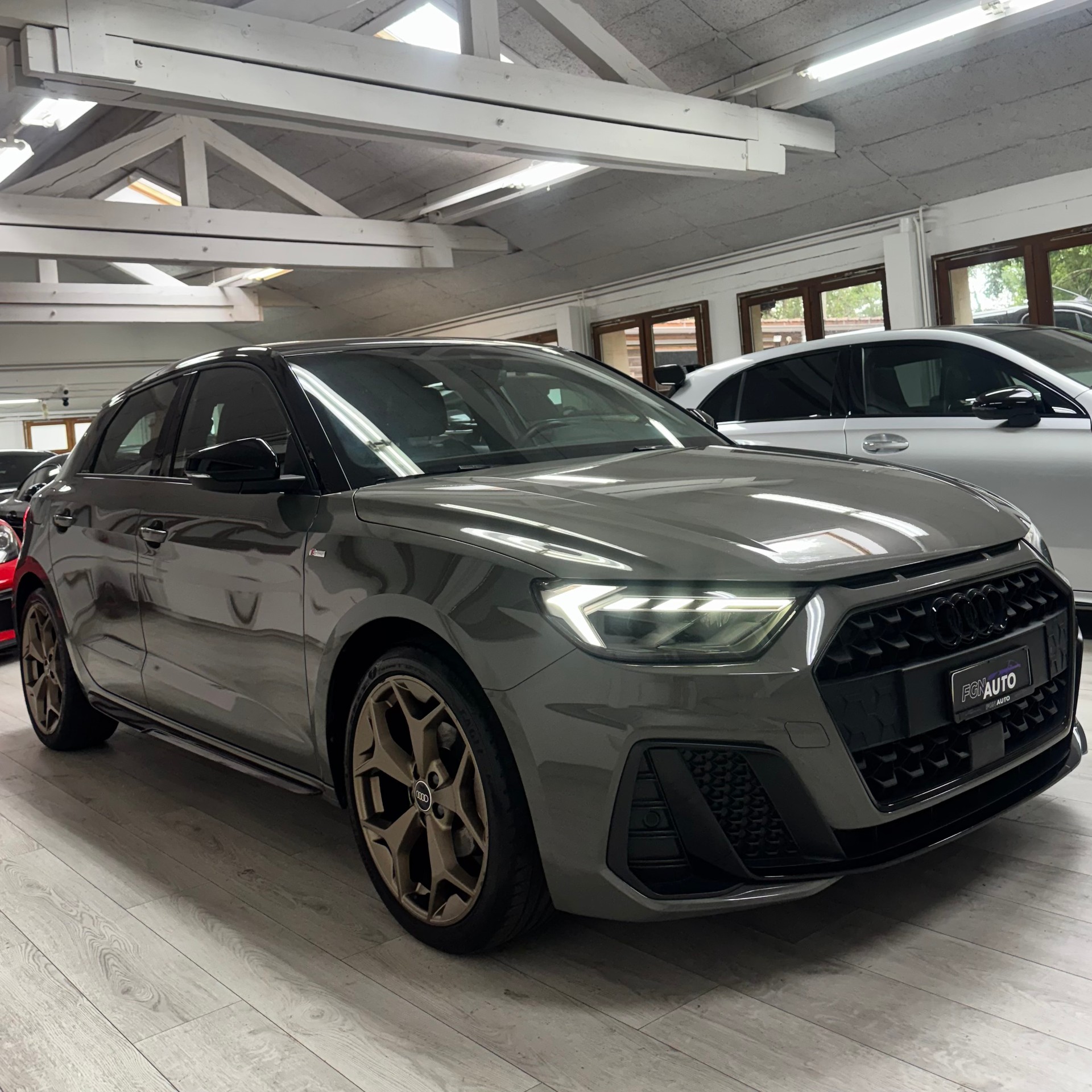 AUDI A1 Sportback 30 TFSI S Line Attraction S-tronic-image-3