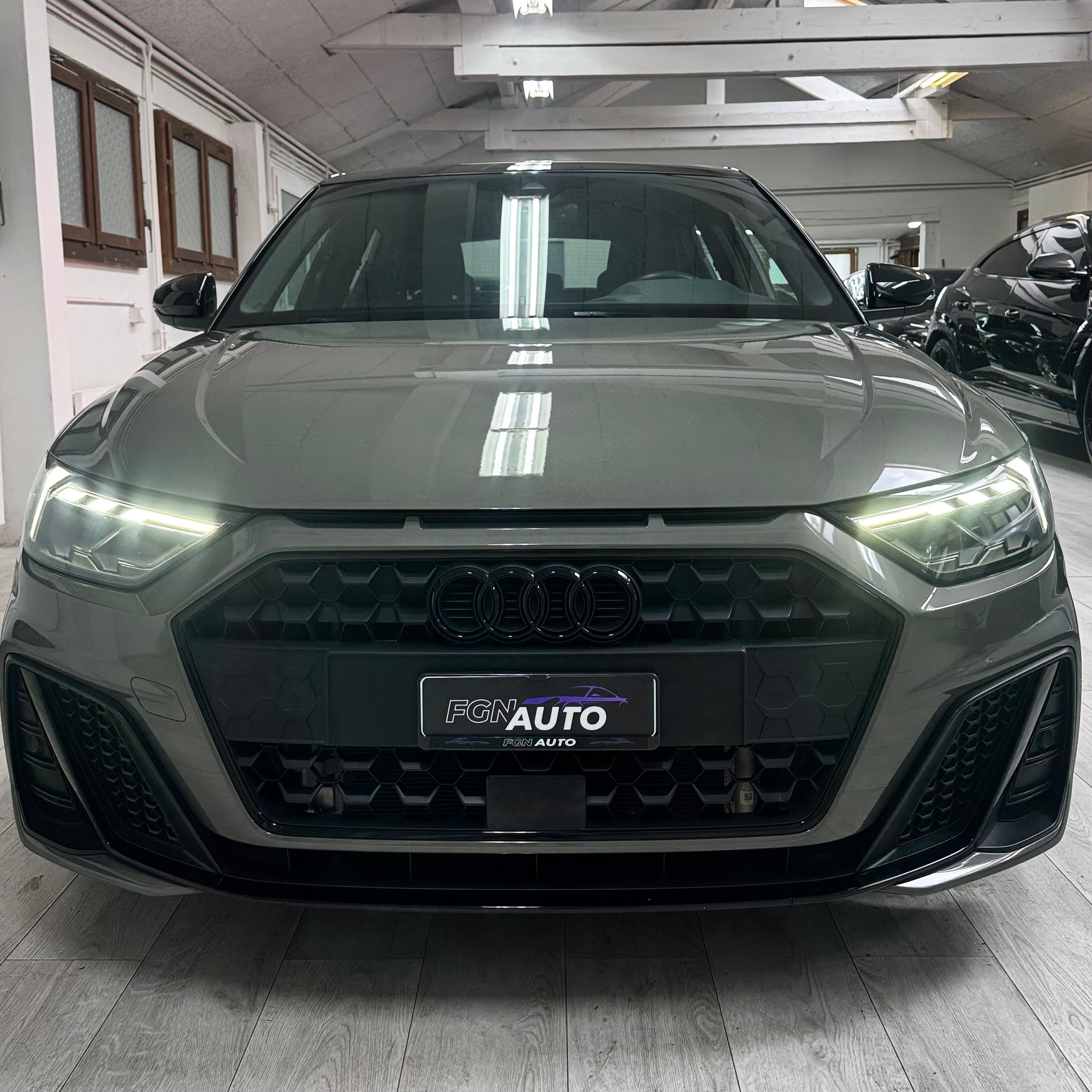 AUDI A1 Sportback 30 TFSI S Line Attraction S-tronic-image-2