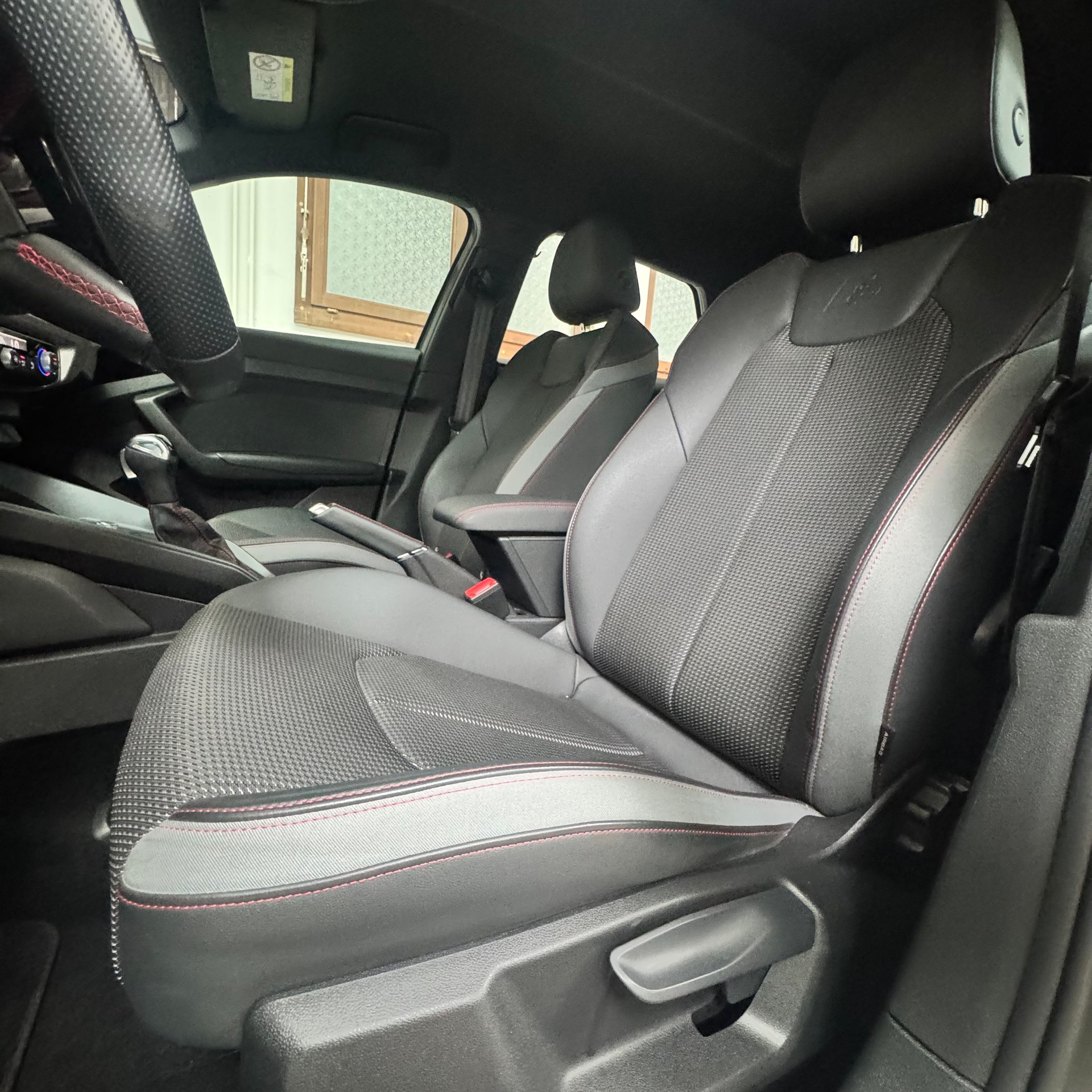 AUDI A1 Sportback 30 TFSI S Line Attraction S-tronic-image-9