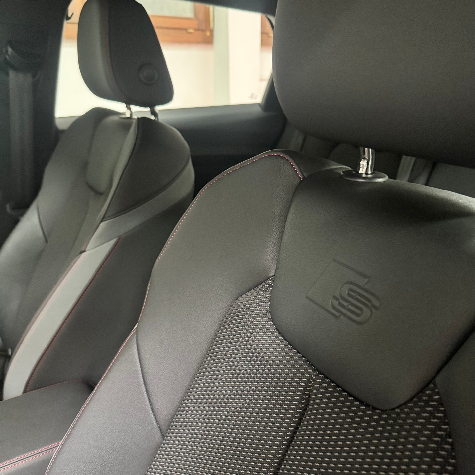 AUDI A1 Sportback 30 TFSI S Line Attraction S-tronic-image-10