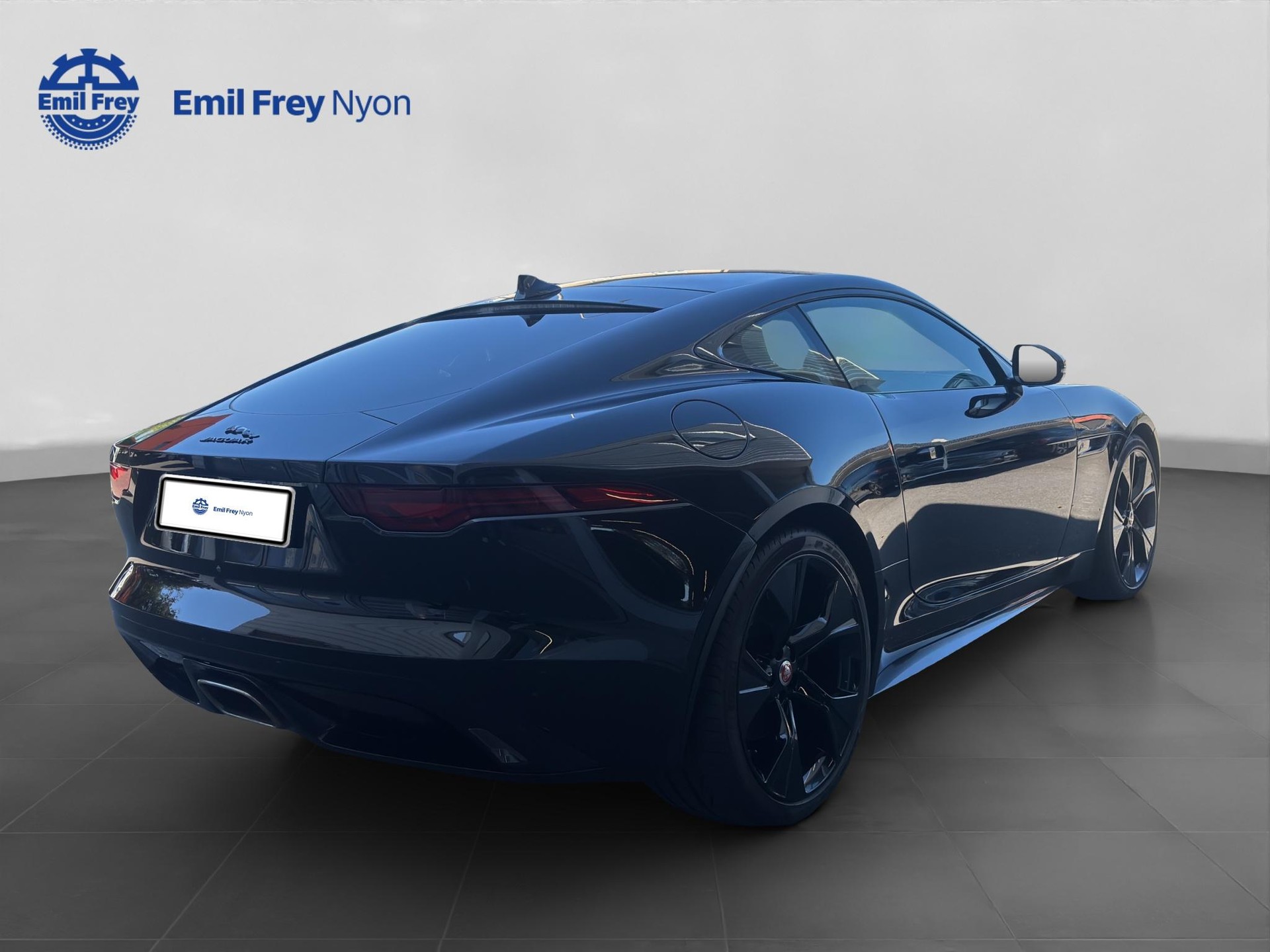 JAGUAR F-Type Coupé 2.0 R-Dynamic-image-5