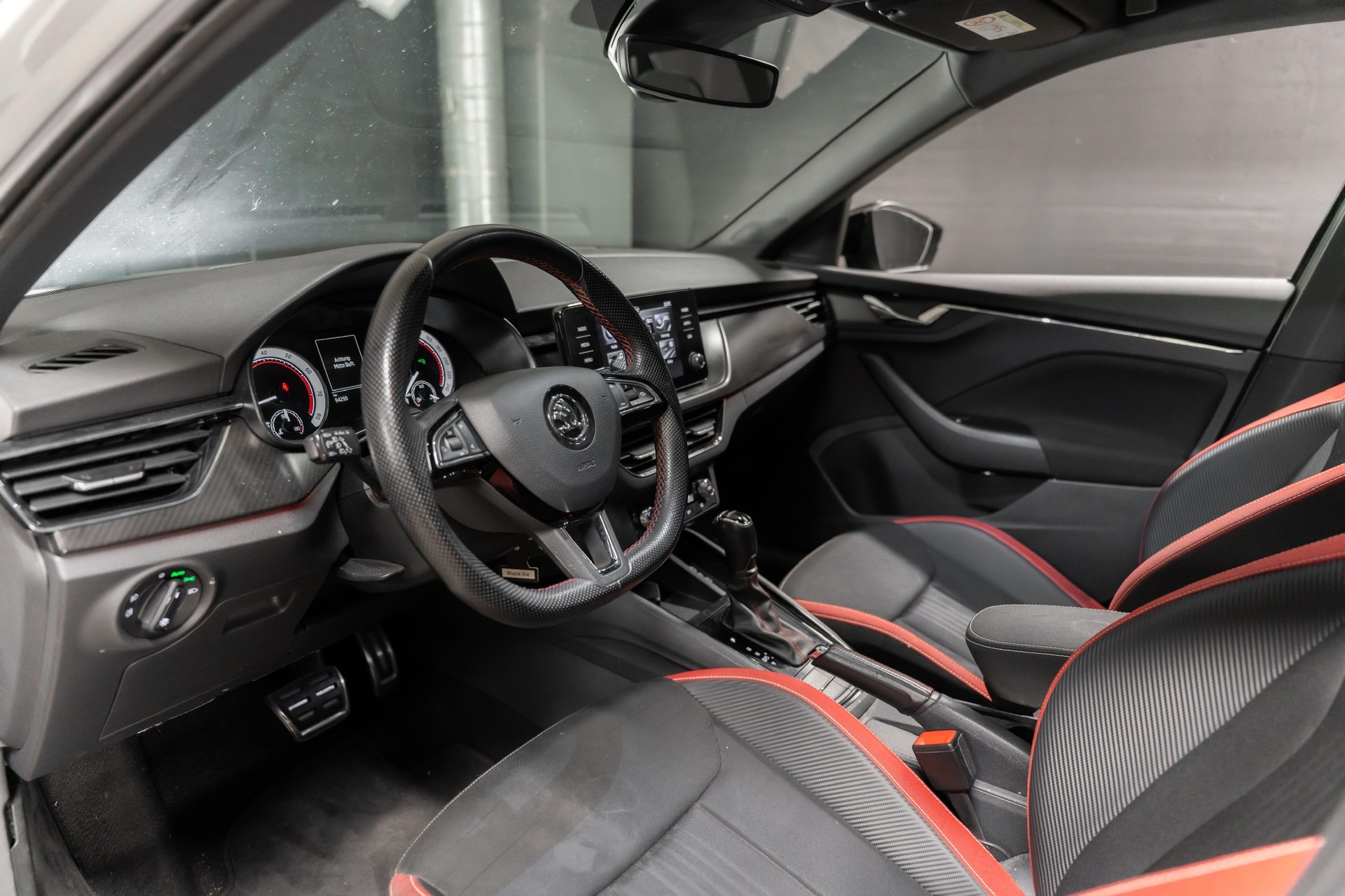 SKODA Kamiq 1.0 TSI Monte Carlo DSG-image-6