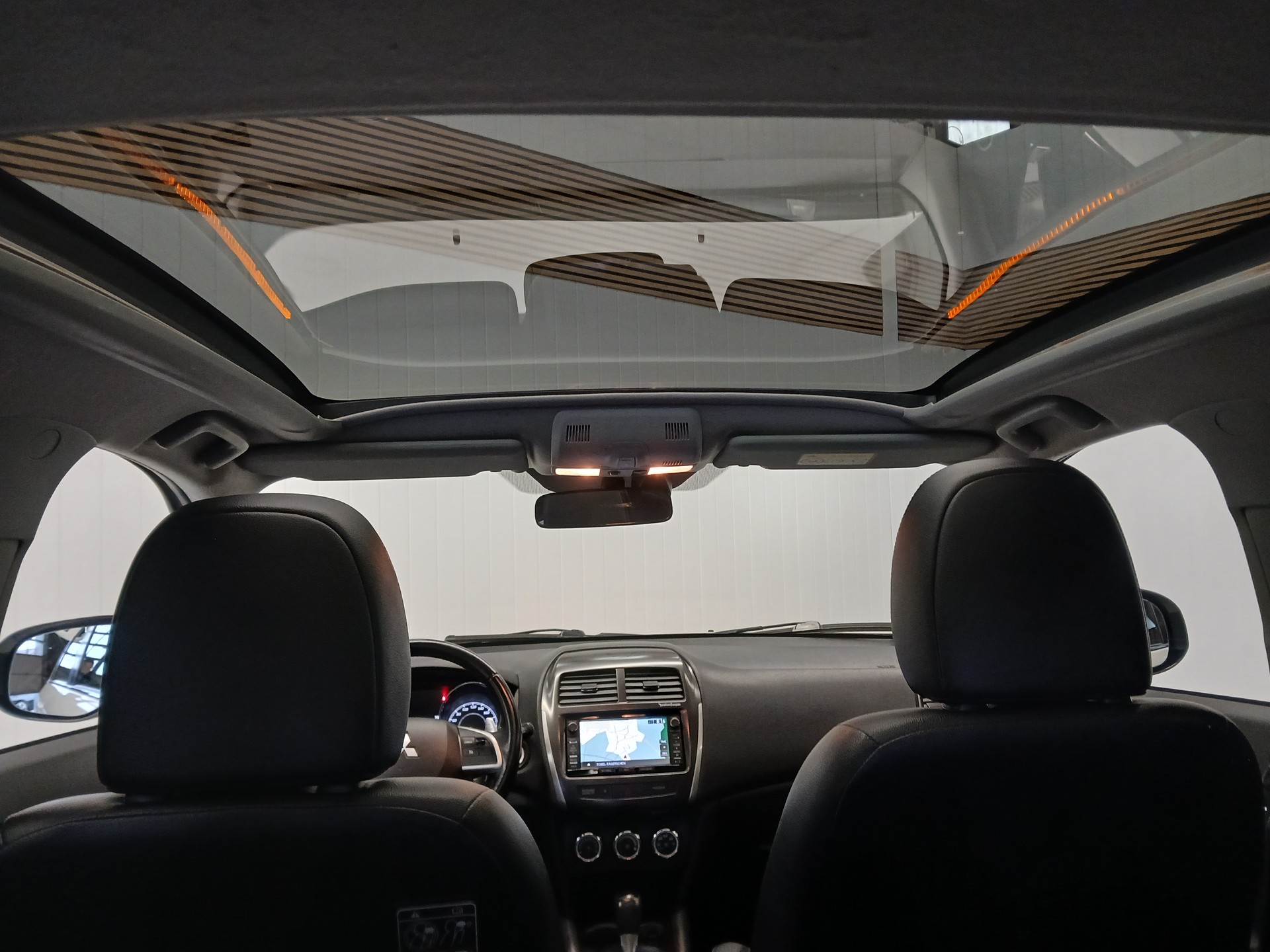 MITSUBISHI ASX 2.2 DID Navigator 4WD Automatic-image-9