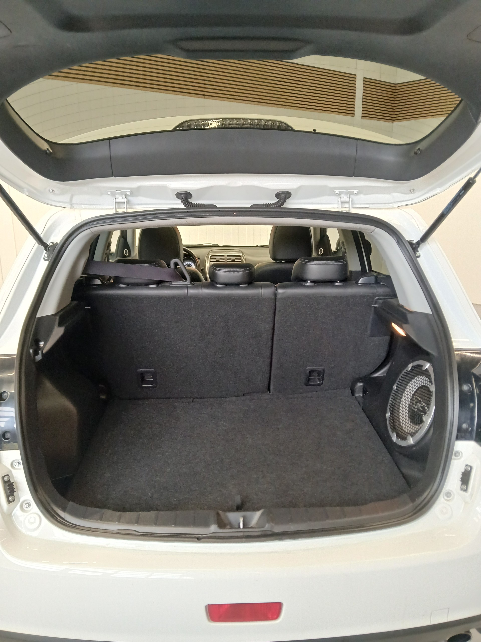 MITSUBISHI ASX 2.2 DID Navigator 4WD Automatic-image-14