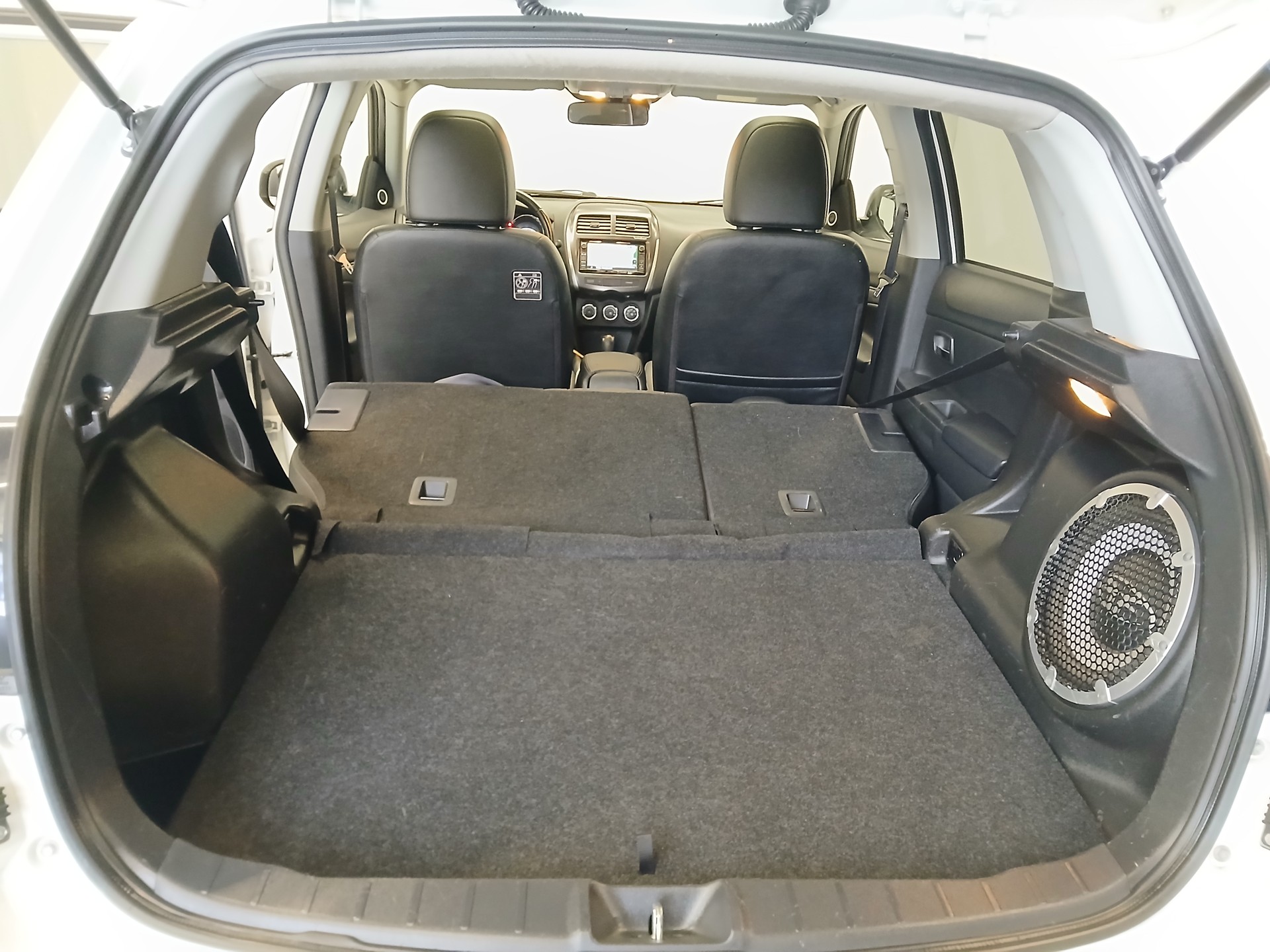 MITSUBISHI ASX 2.2 DID Navigator 4WD Automatic-image-13