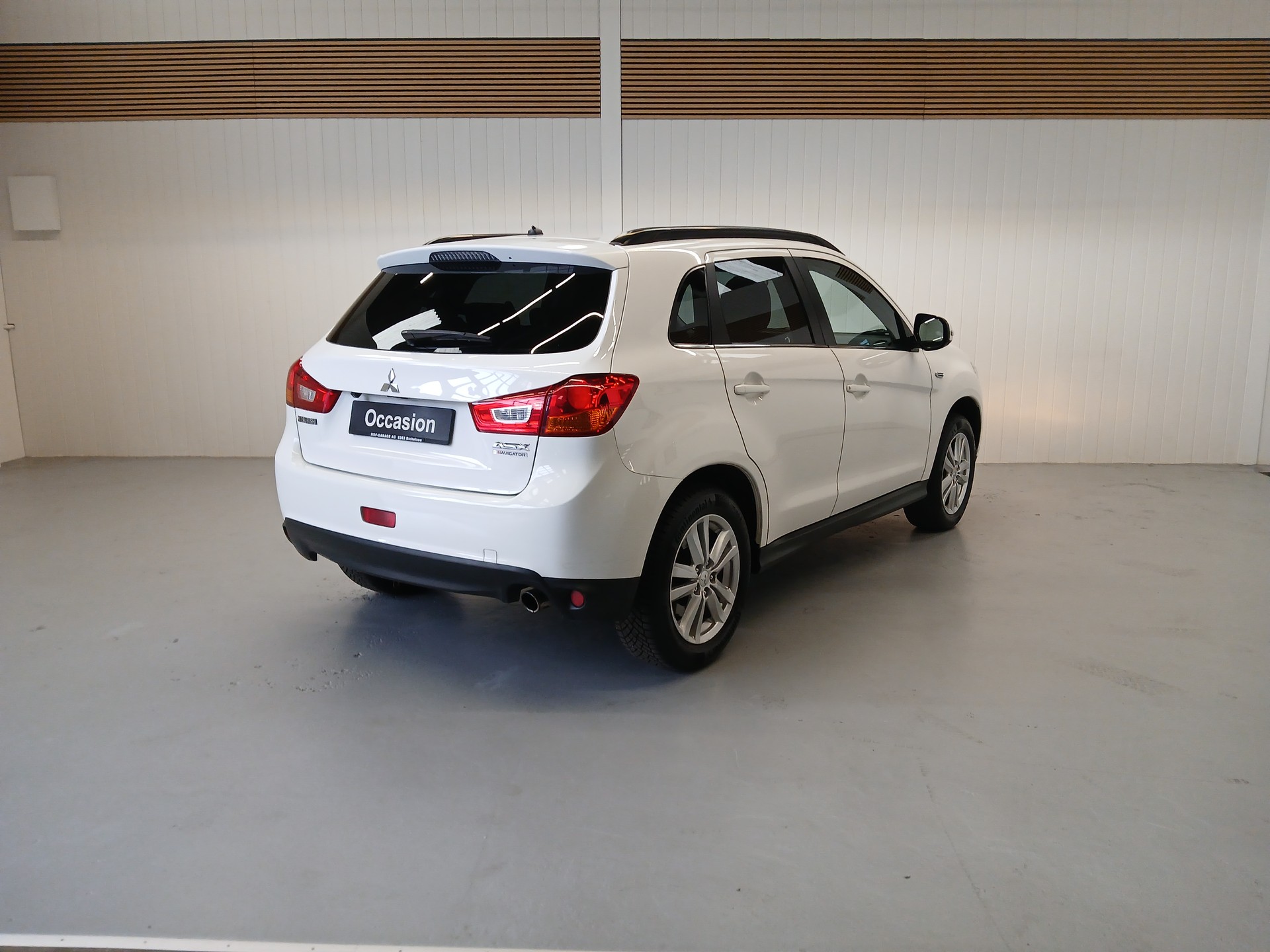 MITSUBISHI ASX 2.2 DID Navigator 4WD Automatic-image-4