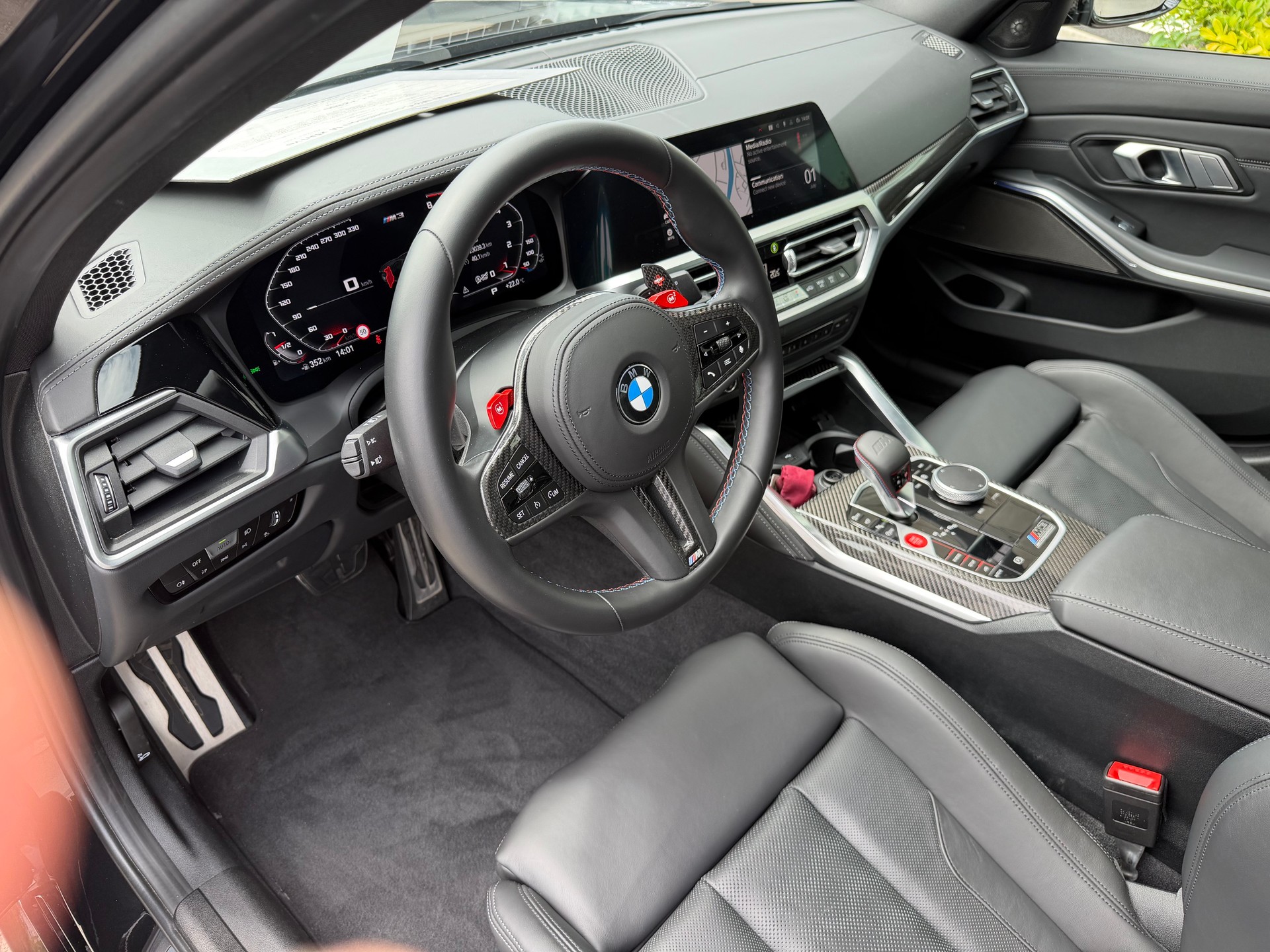 BMW M3 Competition M xDrive-image-11