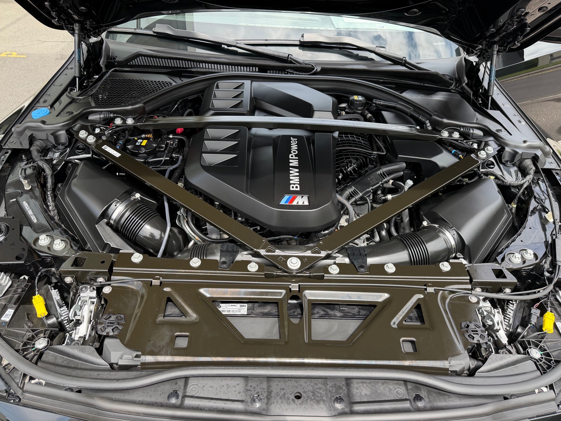 BMW M3 Competition M xDrive-image-18
