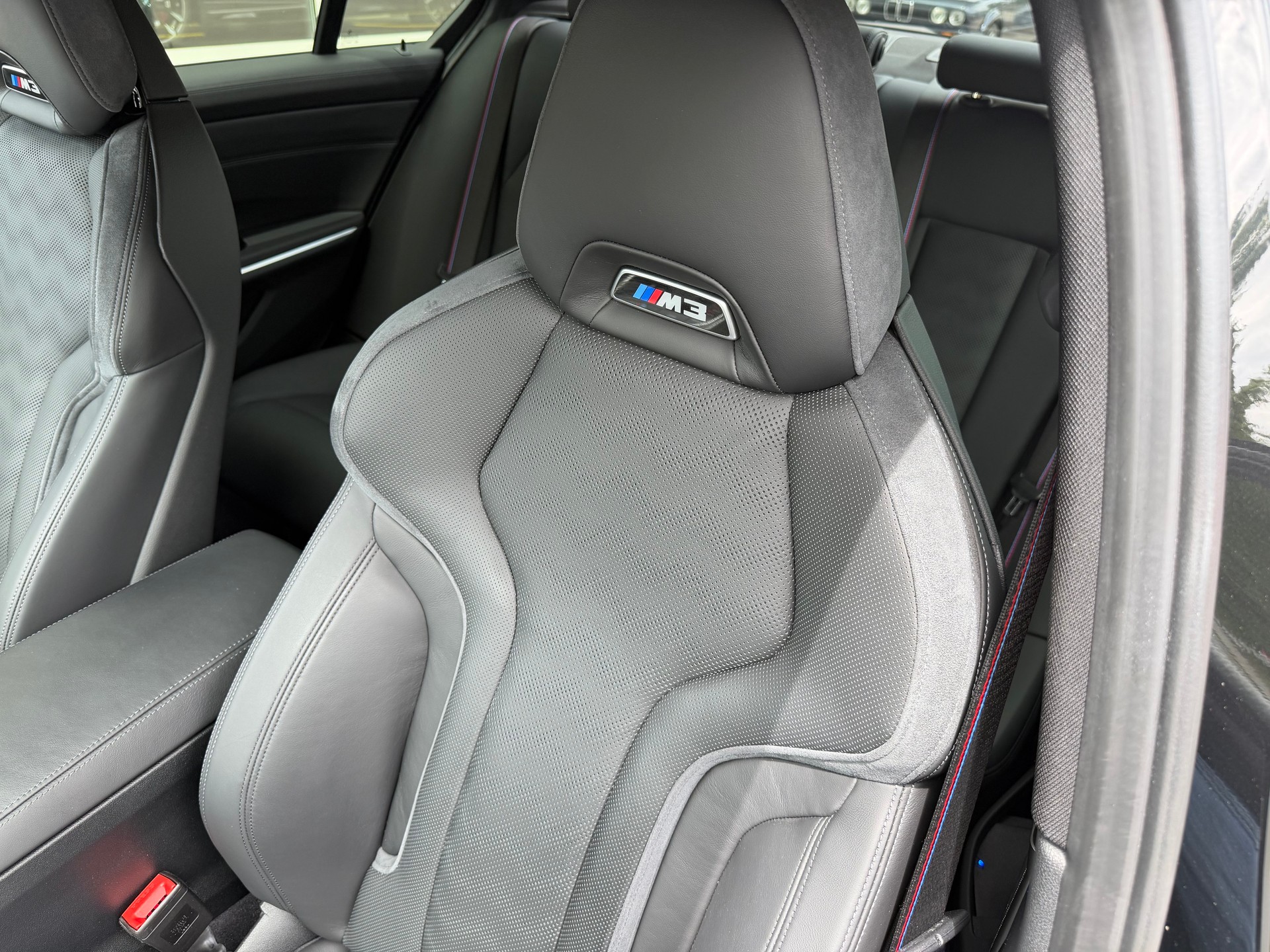 BMW M3 Competition M xDrive-image-16
