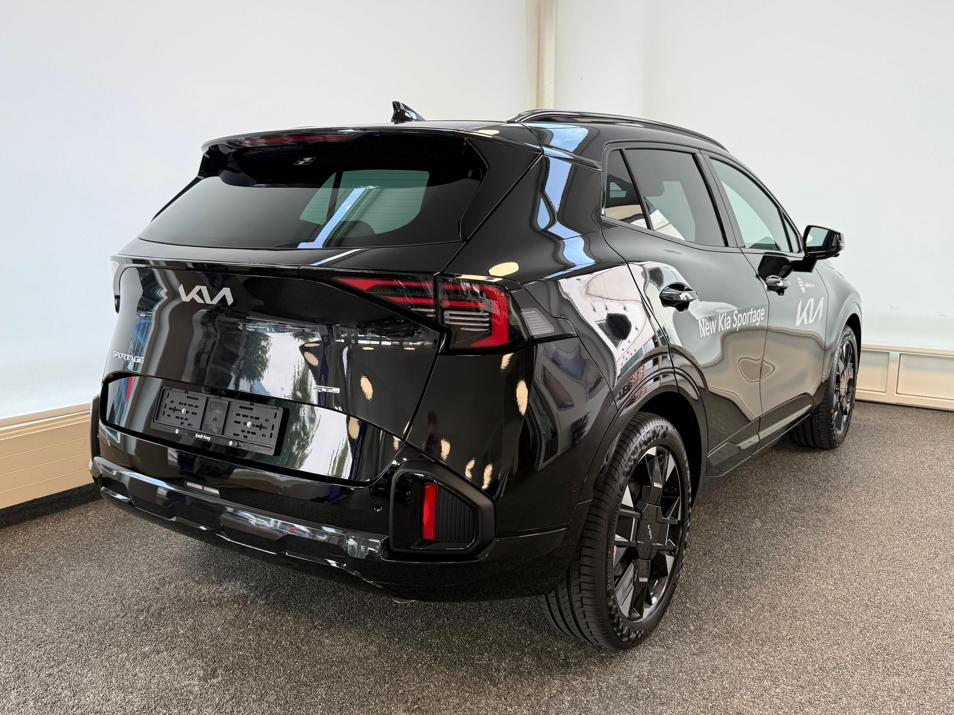 KIA Sportage 1.6 T-GDi GT-Line-image-4