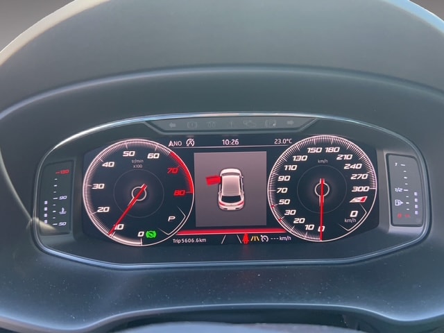 SEAT Leon 2.0 TSI Cupra 300 DSG-image-11