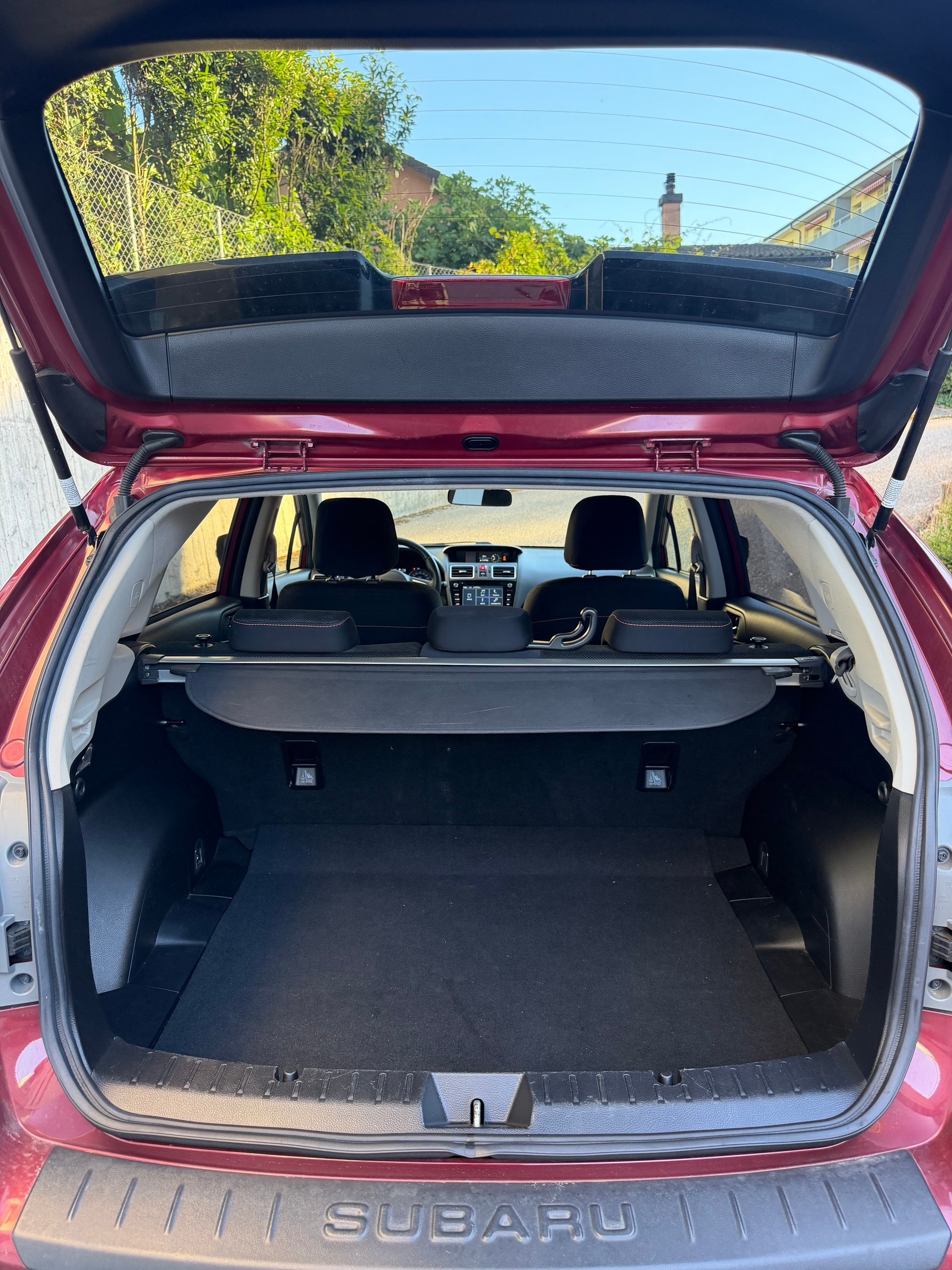 SUBARU XV 2.0 Swiss Two AWD CVT-image-11