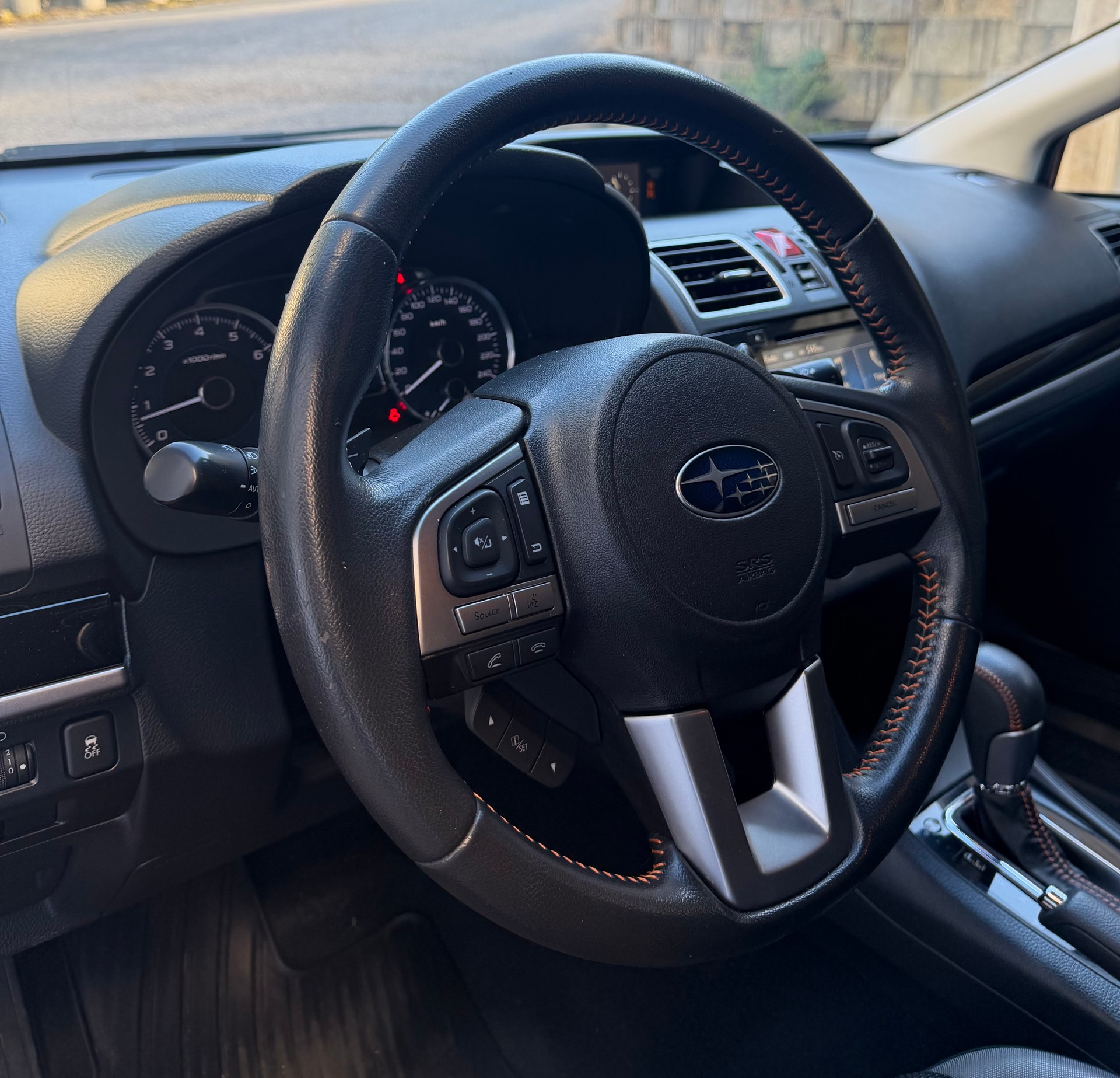 SUBARU XV 2.0 Swiss Two AWD CVT-image-10