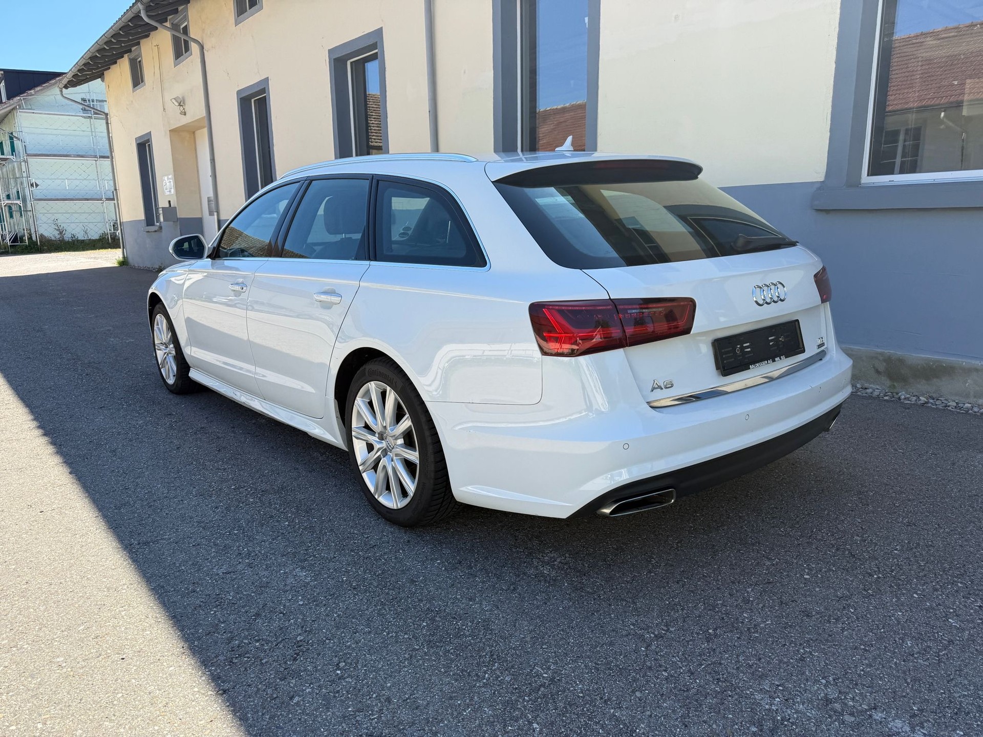 AUDI A6 Avant 3.0 TDI V6 quattro S-tronic-image-7