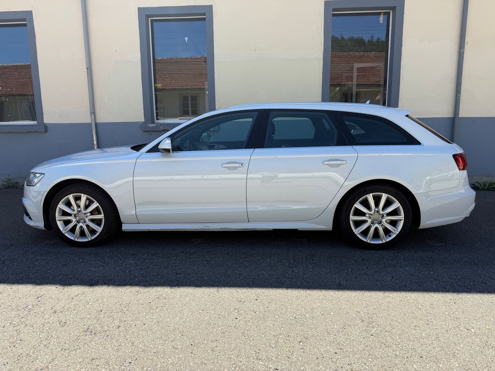 AUDI A6 Avant 3.0 TDI V6 quattro S-tronic-image-3