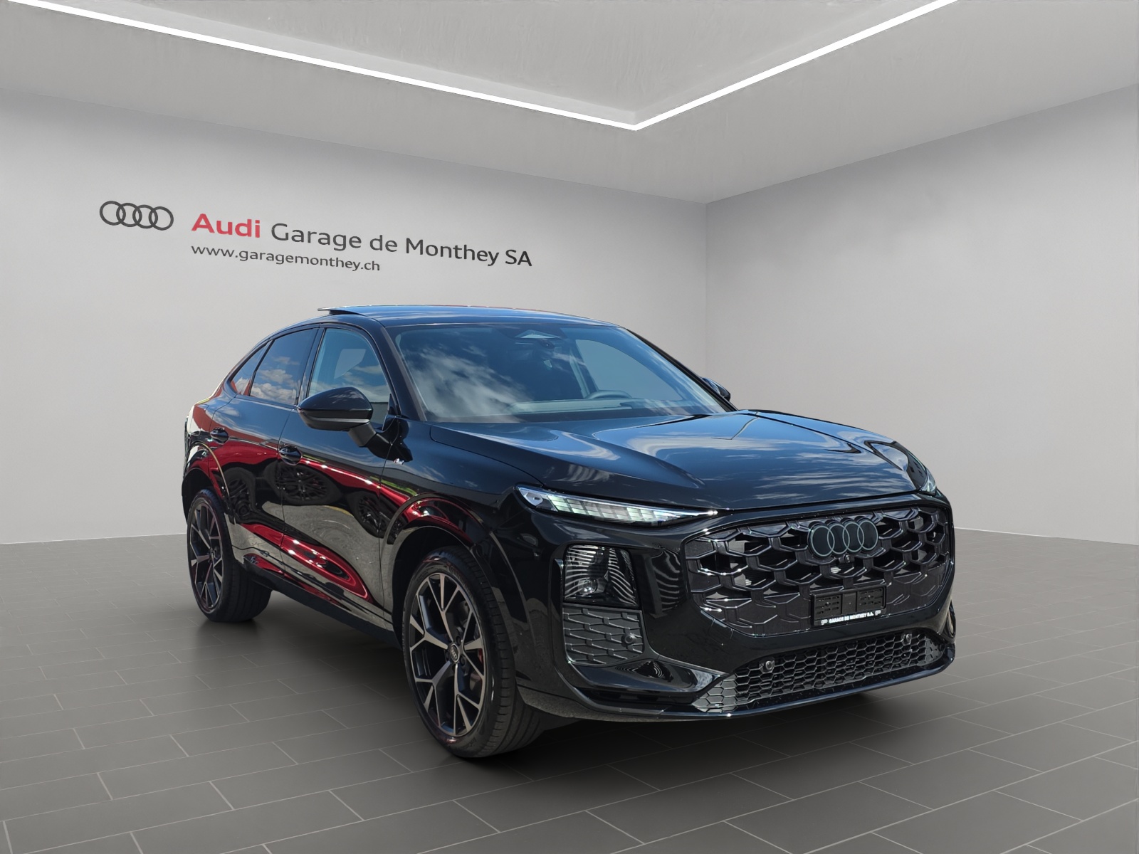 AUDI Q3 Sportback TFSI quattro 195 kW S tronic-image-1