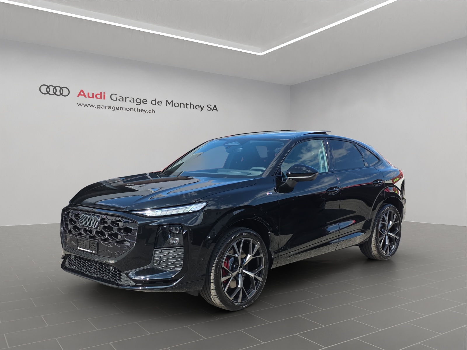 AUDI Q3 Sportback TFSI quattro 195 kW S tronic-image-0