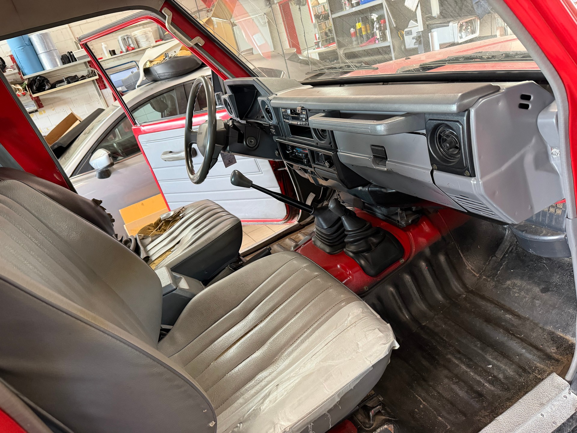 TOYOTA Land Cruiser 400 HdT 4.2 D-image-8