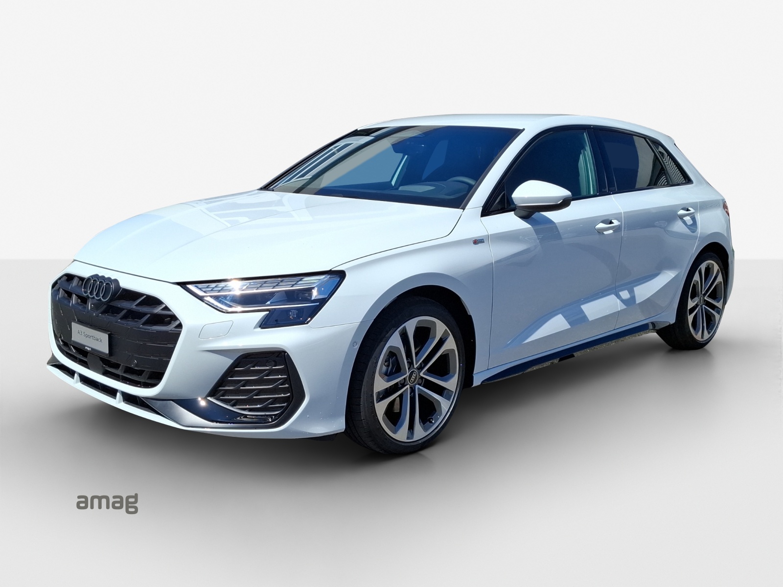 AUDI A3 Sportback TFSI 150 kW quattro S line S tronic-image-0