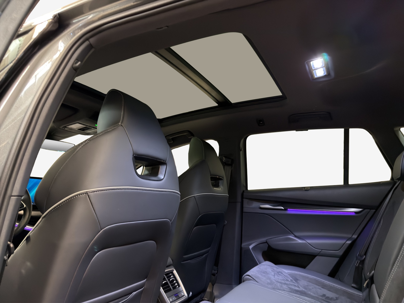 SKODA Enyaq 85x Sportline 4x4-image-14