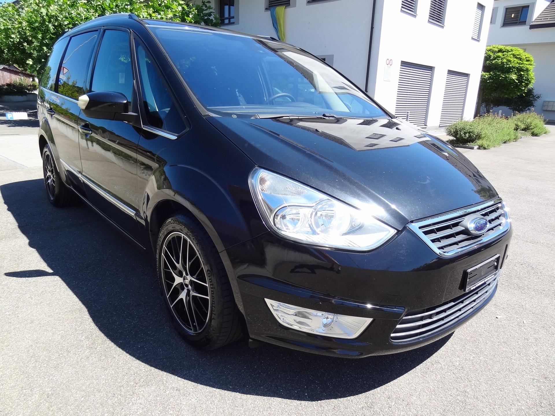 FORD Galaxy 2.0 SCTi Titanium PowerShift-image-4