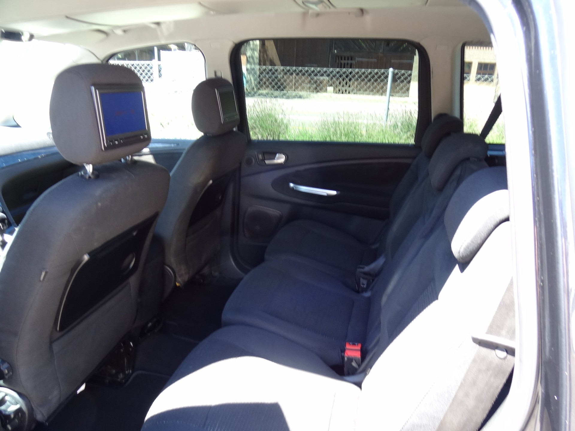 FORD Galaxy 2.0 SCTi Titanium PowerShift-image-9