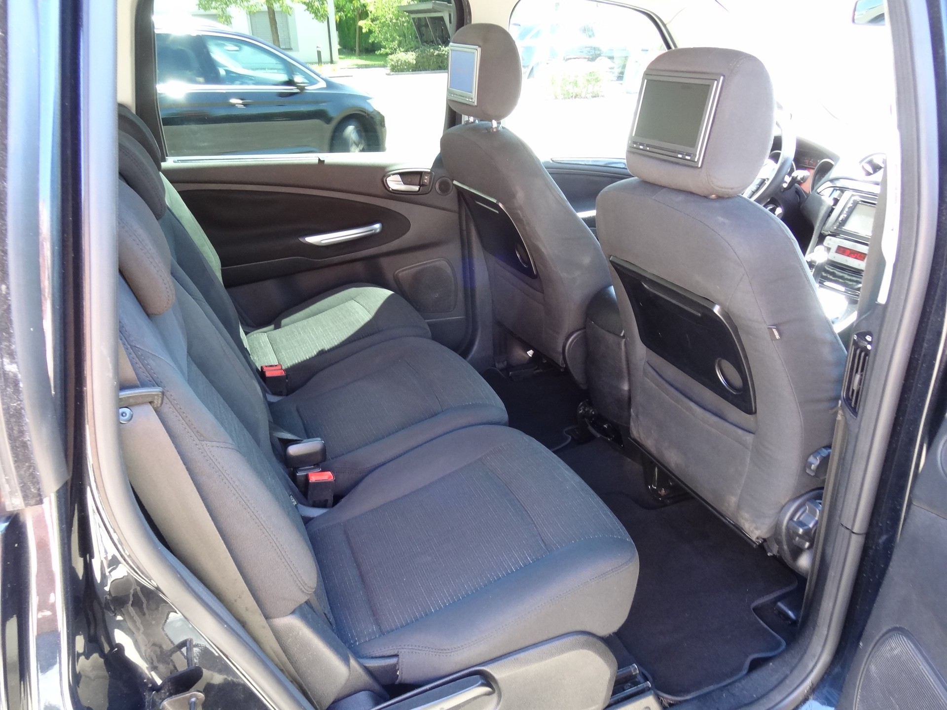FORD Galaxy 2.0 SCTi Titanium PowerShift-image-11