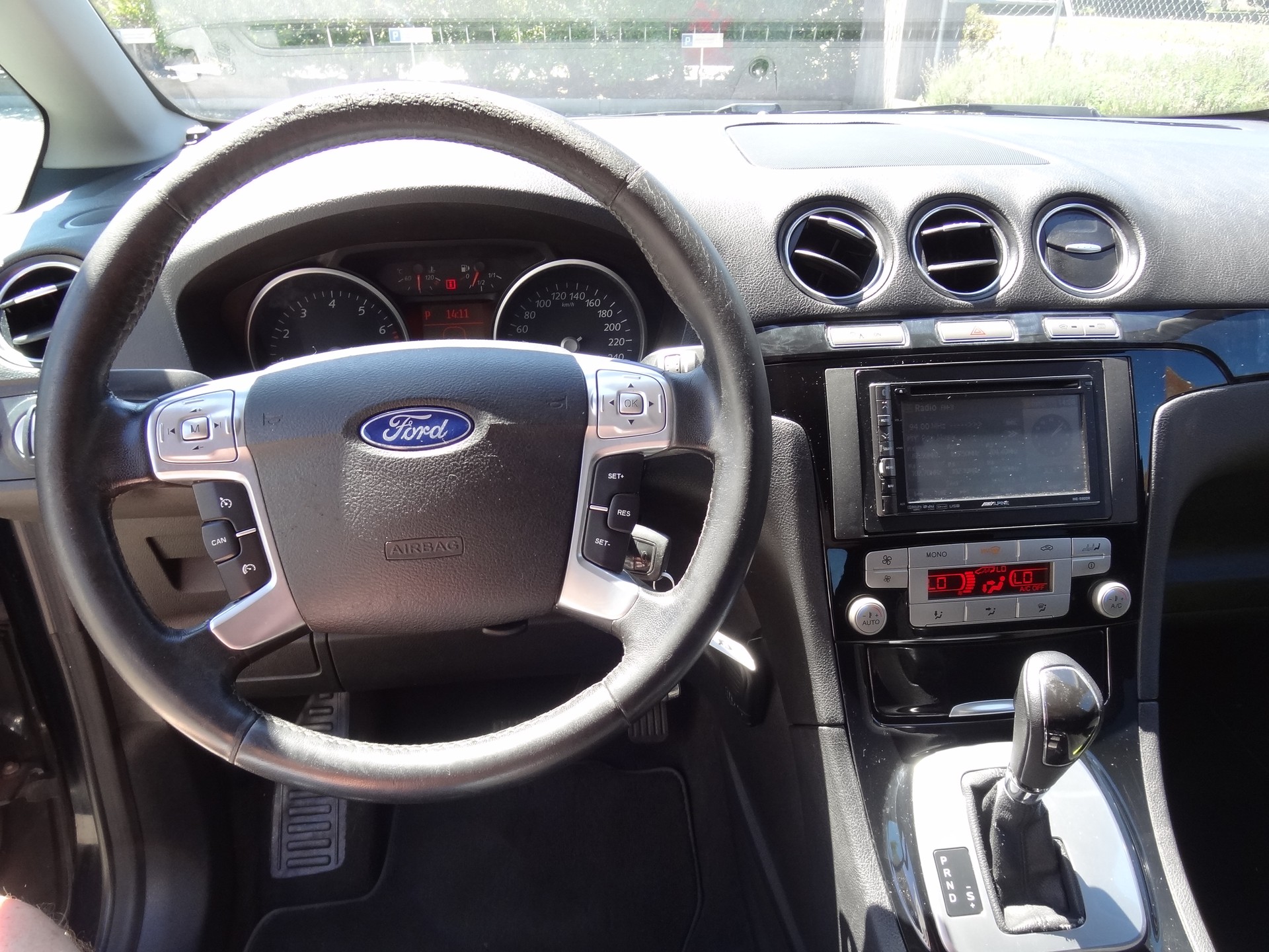 FORD Galaxy 2.0 SCTi Titanium PowerShift-image-7