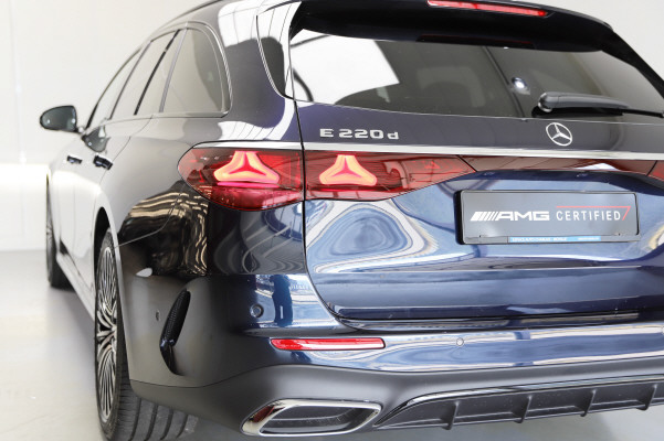 MERCEDES-BENZ E 220 d T 4M 9G-Tronic-showroom-element-3