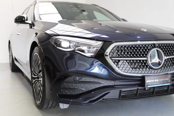 MERCEDES-BENZ E 220 d T 4M 9G-Tronic-image-1